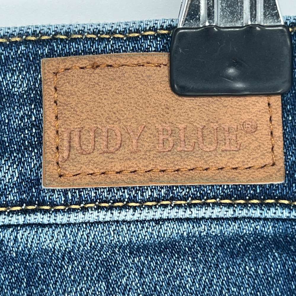 Judy Blue Distressed Denim Shorts L Stretch Raw Hem Mid Rise Festival Summer - Picture 5 of 11